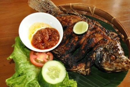 Manfaat dan Khasiat Ikan Bawal Untuk Kesehatan Bagi Tubuh Manusia